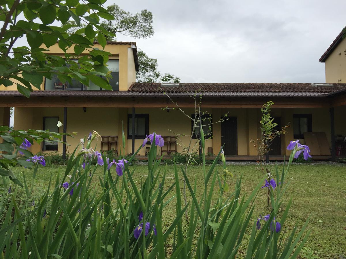 麵包樹舍 Breadfruit B&B Guangfu Exterior foto